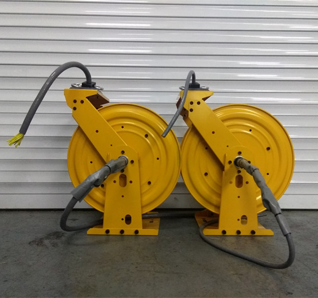 Outdoor retractable cord reel BOOM cable reel ESSC370D SUPERREEL
